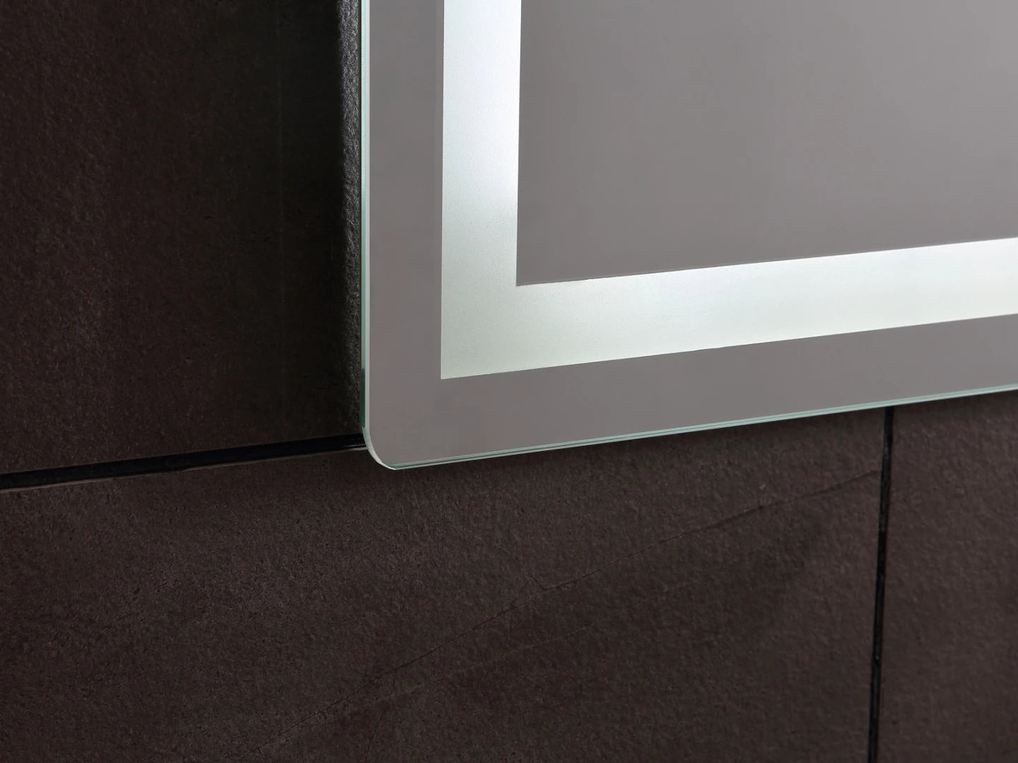 Miroir de salle de bain LED - Horloge numérique - Dante 80x70cm