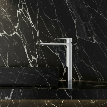 Robinet de baignoire indépendant Lisandro – Sortie d'eau en cascade – Nickel brossé