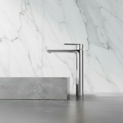 Robinet de baignoire indépendant Lisandro – Sortie d'eau en cascade – Nickel brossé