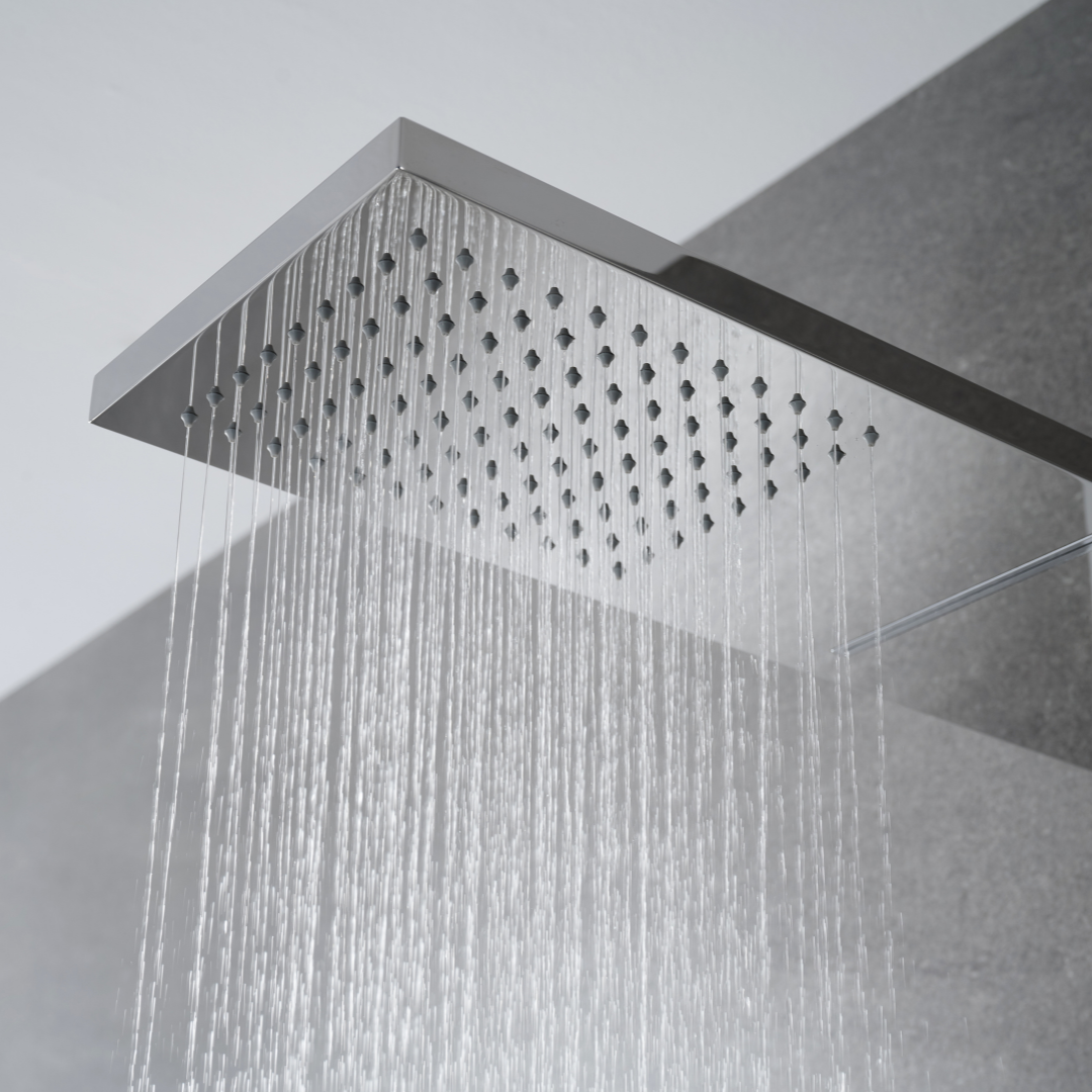 Robinet de baignoire indépendant Lisandro – Sortie d'eau en cascade – Nickel brossé