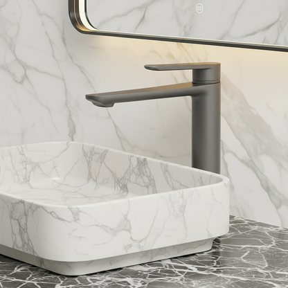 Robinet de baignoire indépendant Lisandro – Sortie d'eau en cascade – Nickel brossé