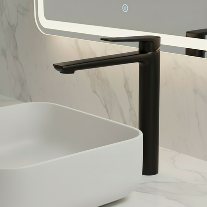 Robinet de baignoire indépendant Lisandro – Sortie d'eau en cascade – Nickel brossé