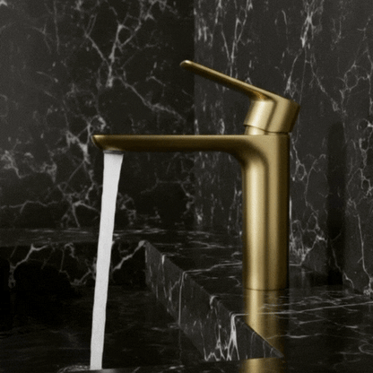 Robinet de baignoire indépendant Lisandro – Sortie d'eau en cascade – Nickel brossé